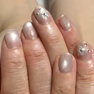 ネイル WHITE NAIL 鳳店AYUMIのネイルデザイン