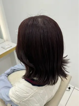 カラー ami 顔まわりカット／小顔のヘアスタイル