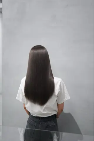 ロング 小田 美沙紀のヘアスタイル
