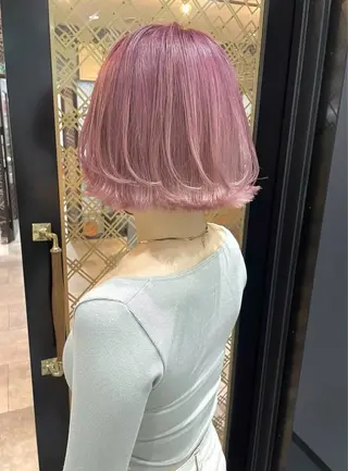 ショート カラー 西村 理伽のヘアスタイル