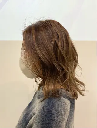 ミディアム カラー JUURI- Shionのヘアスタイル