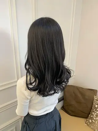 ロング カラー 鈴木 麻希のヘアスタイル