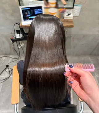 ロング Lafith ミネオアリサのヘアスタイル