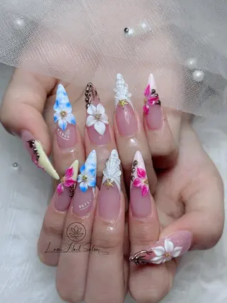 ネイル Lumi Shinokuboのネイルデザイン