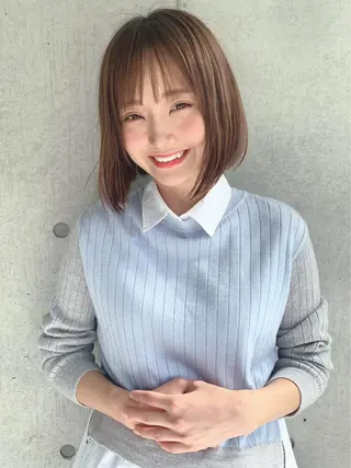 ミディアム カラー ヘアアレンジ 🪞official THREE 横浜🎀のヘアスタイル