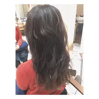 セミロング カラー ハイトーンブリーチ 土坂 由志【京都】のヘアスタイル