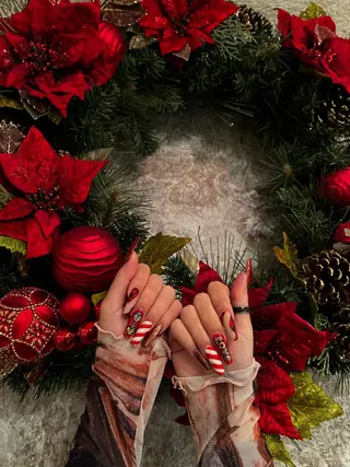 ロング ネイル yukina nailのネイルデザイン