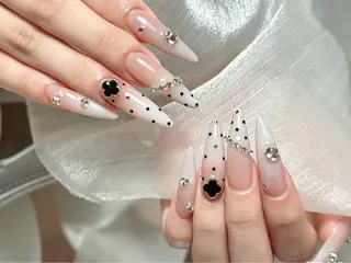 ネイル ShioriNail (旧:L.nail)のネイルデザイン