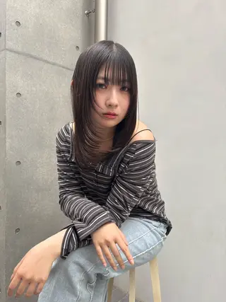 セミロング カラー 曲がる縮毛矯正 バレイヤージュ森田のヘアスタイル