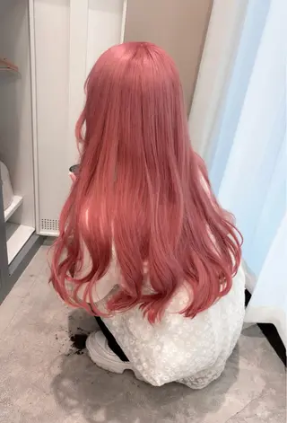 ロング カラー 寺澤 花梨のヘアスタイル