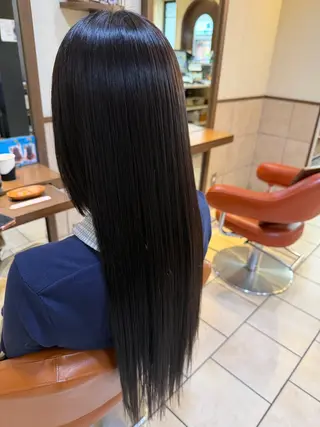 ロング カラー 井上 琉菜のヘアスタイル