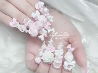 ネイル Hachimochi 🌸長さ出し専門店のネイルデザイン
