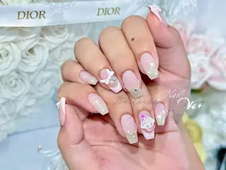 ネイル ✨Nailsalon Vi+✨のネイルデザイン