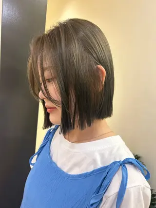 ショート カラー hubhair レイヤー/透明感のヘアスタイル