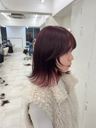 セミロング リコ 渋谷 ハッシュカットのヘアスタイル