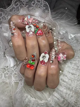 ロング Pink Alice ふうなのネイルデザイン