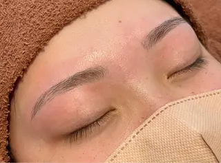 アイブロウ Runoa eye 柿崎流依のマツエク・マツパデザイン