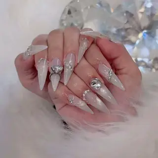 ネイル Luna Gladeのネイルデザイン