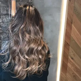 ロング 髪質改善 Daisukiのヘアスタイル