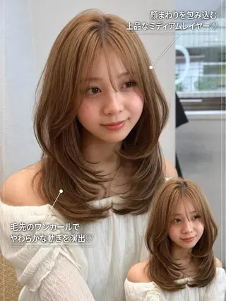 セミロング カラー 𝜗𝜚ブリーチ ／レイヤー𝜗𝜚のヘアスタイル