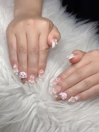 ネイル Lee Nailsのネイルデザイン
