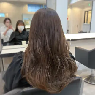ロング カラー 工藤 梨花のヘアスタイル