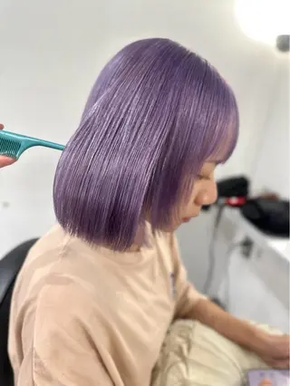 カラー 🩵HOLLY🩵 ブリーチ🩵カレンのヘアスタイル
