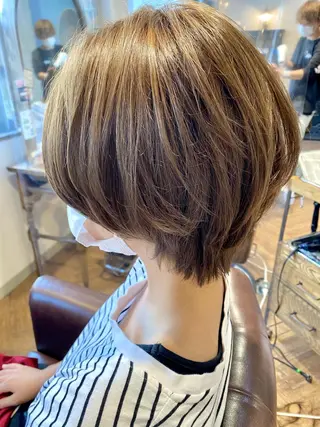 ショート カラー 美髪・髪質改善 有田怜平のヘアスタイル