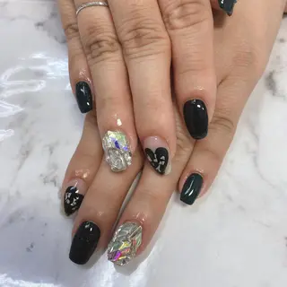 ネイル NORA nail UMEDA MAIのネイルデザイン