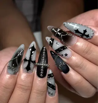 ネイル Genie Mika Nailsのネイルデザイン