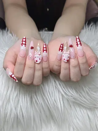 ネイル Lee Nailsのネイルデザイン