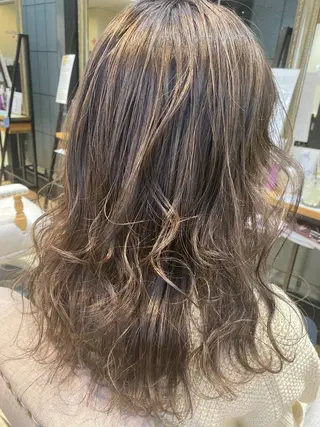 セミロング カラー トップスタイリスト/ アユミのヘアスタイル