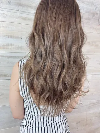 カラー 透明感カラー💎 寒色🩵aira💫のヘアスタイル