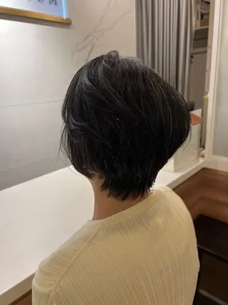 ショート 村中 逸紀のヘアスタイル