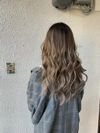 ロング eye エクステ専門店Rのヘアスタイル