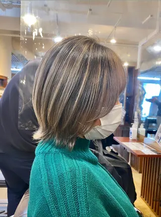 ショート カラー 女性目線でつくる ボブ縮毛矯正のヘアスタイル