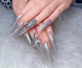 ネイル AURA NAIL 上前津のネイルデザイン