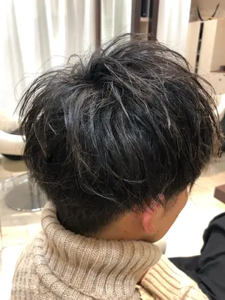 ショート パーマ メンズ 三川 洋樹のヘアスタイル