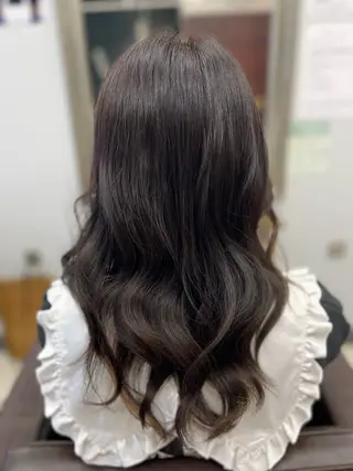 セミロング カラー 産休の為お休みです! 小島凜のヘアスタイル