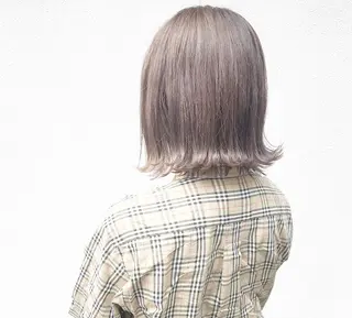 ミディアム カラー ブリーチ、パーマ 西部笑のヘアスタイル