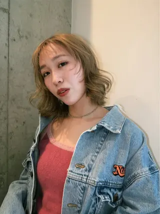 ショート カラー 🌝ぷる艶ハイトーン 柔らかヘア🍅まあやのヘアスタイル