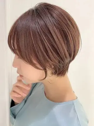 ショート レイヤー×透明感 仙台\RIKUのヘアスタイル