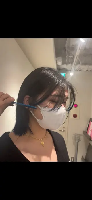 ショート カラー tiel 小山莉々のヘアスタイル