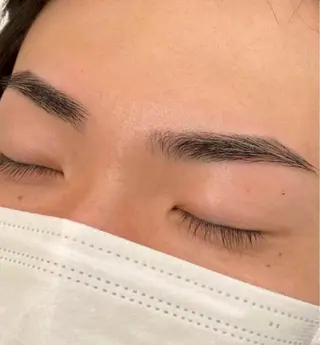 アイブロウ 小薗 瑠のマツエク・マツパデザイン