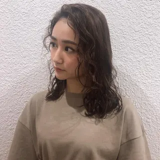 ロング カラー パーマ ヘアアレンジ メンズ キッズ ネイル マツエク・マツパ インナーカラー/ KANAのヘアスタイル