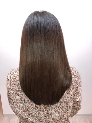 ロング カラー 髪質改善特化 ESSENCIAのヘアスタイル