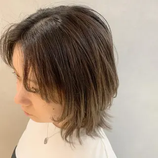 ミディアム 土佐 優奈のヘアスタイル