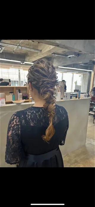 ロング ヘアアレンジ freera 希帆 kihoのヘアスタイル