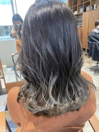 ミディアム カラー 似合わせレイヤー 阿波座/ふじむらのヘアスタイル