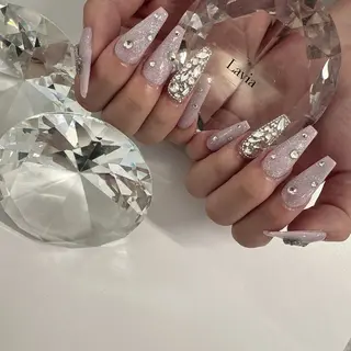 ネイル lavia🖤 ayumiのネイルデザイン